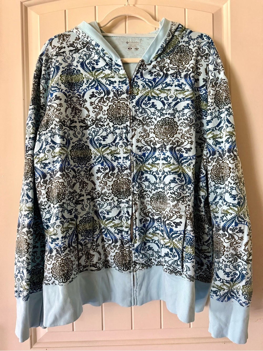 Columbia Sportswear Light Blue Floral-Print Zip Hoodie Jacket